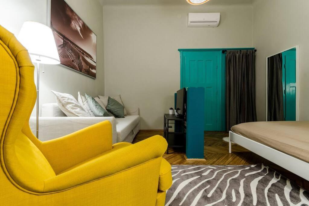 Cosy Apartment In Party District K30 Budapeste Exterior foto